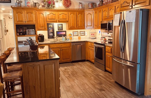 Florence House | Beautiful Wilson Lake One Story Four Bedroom Lake Front Home on Shoals Creek