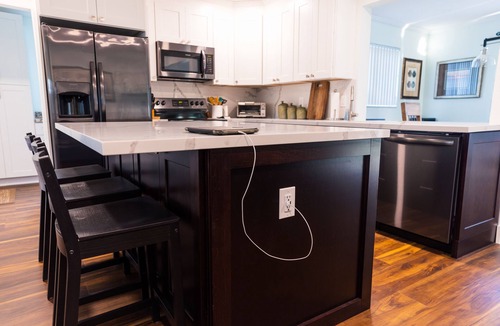 Boynton Beach House | Beautifully Appointed 3BR/2 Bath Home close to Beach & Iconic Atlantic Ave