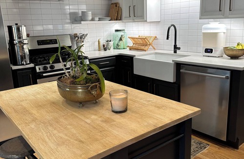 Candler Park House | Beautifully Decorated House, heart of Candler Park -Baby Friendly!