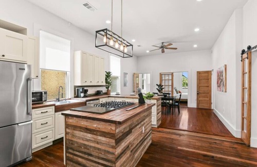 South 7th Ward House | Beautifully Restored Home, steps to FQ & Bourbon!!