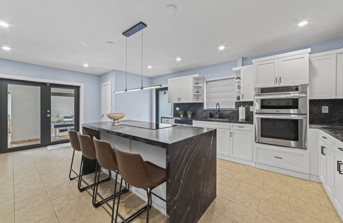 Miami Gardens House | Beauty Residence: Playground, Arcade & Heated Pool