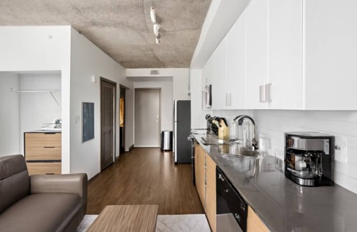 Five Points South Apartment | Best Kept Secret: Cozy Studio in Prime Location 28