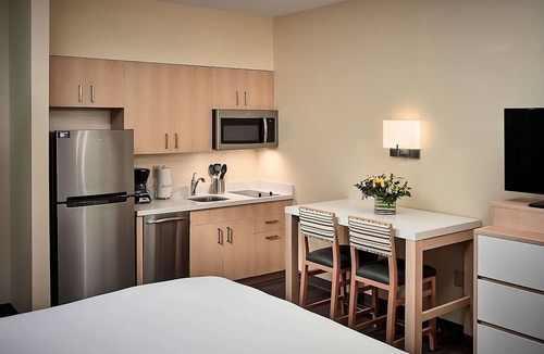 Gwinnett Place Hotel | Better Choice For Your Vacation! Accessible location and Spacious unit awaits