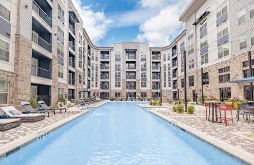 Crestline Heights Apartment | Birmingham Luxury Apt, near everything