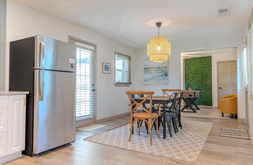 Covington House | Blue Bungalow w/Free Golf Cart