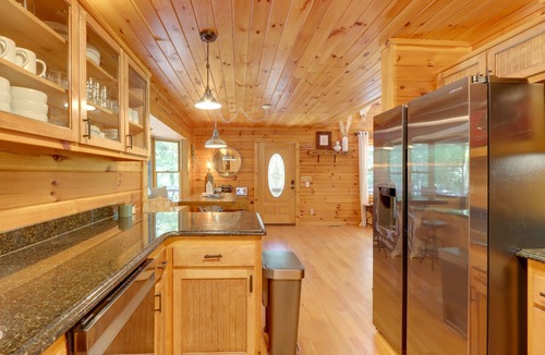 My Mountain Cabin | Blue Ridge Cabin w/Hot Tub & Private Lake!