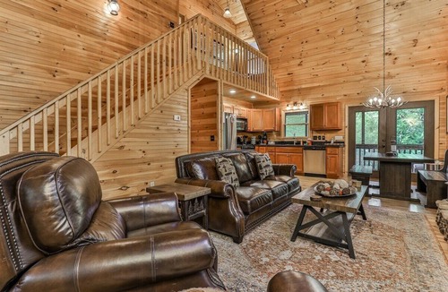 Cashes Valley Cabin | Blue Ridge Creek Retreat| Blue Ridge, GA