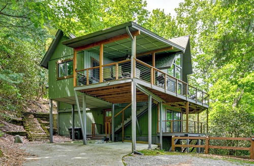 Brevard House | Blue Ridge Pkwy View & Deck: Brevard Home!
