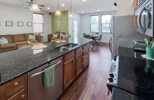 South Main Historic District Apartment | BLUES LANDING The best stay between Main and the Mississippi!