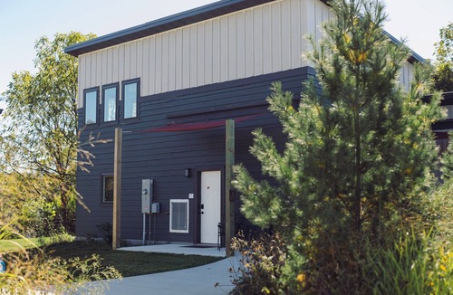 Decorah Villa | Bluffside Gardens Maple Series 8B - Pet Friendly