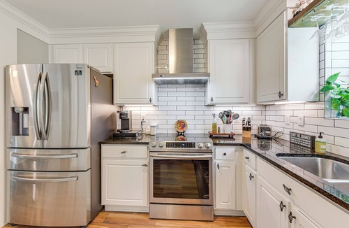 Bluffton House | Bluffton Getaway w/Fenced Yard: 7 Mi to Beach!