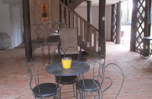 Collinsville House | Boocoodles Bed & Breakfast, Collinsville, MS 39325