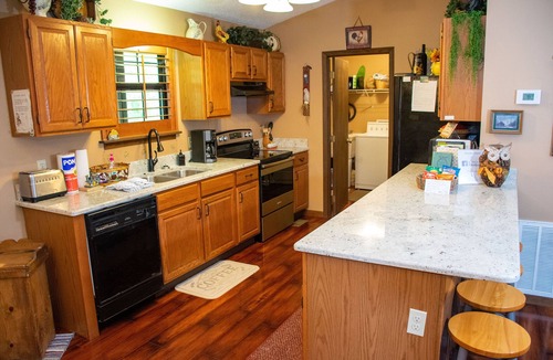 Wears Valley Cabin | Boundary Haven - Great New Hot Tub, Firepit In Beautiful Wears Valley Bordering National Park!