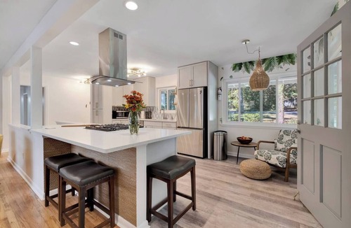 Tallahassee House | Boutique Mid Century Tallahassee Retreat