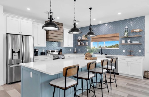 Marathon Cottage | Brand new 5bed/6bath pool w/45 foot dockage - available with 2 more homes