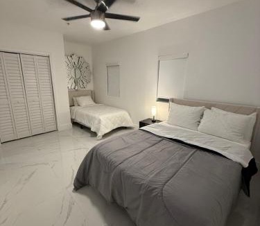 Tavernier Hostel | Brand new private 3 bedroom 2 bath apartment with kitchen,keyLargo Tavernier