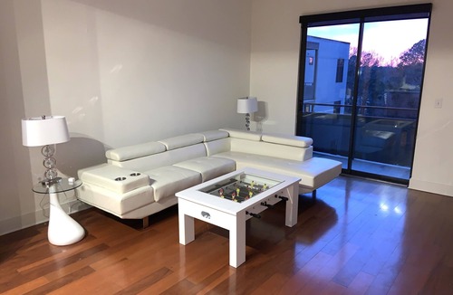 Lindbergh Apartment | Breathtaking 2 bdr 2 bath, 2 Story loft.