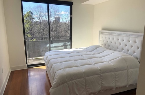 Lindbergh Apartment | Breathtaking 2 bdr 2 bath, 2 Story loft.