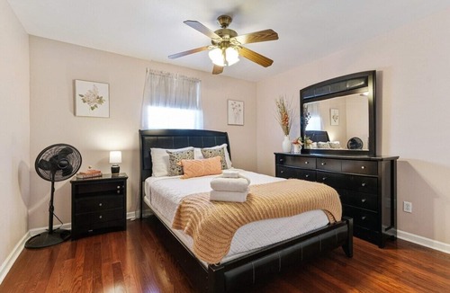 Seventh Ward House | Breathtaking Sprawling Mansion w/King Suite, Guest House & Off-Street Parking!