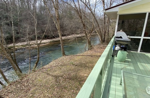 Dahlonega House | Breathtaking view on the Chestatee River, riverside fire pit, and pet friendly