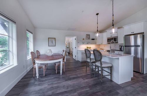 Clayton Hotel | Bridge Creek Inn