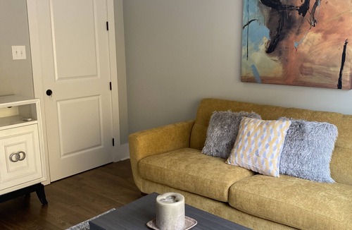 Bayou St. John House | Bright and cozy suite in the fabulous Bayou St. John area