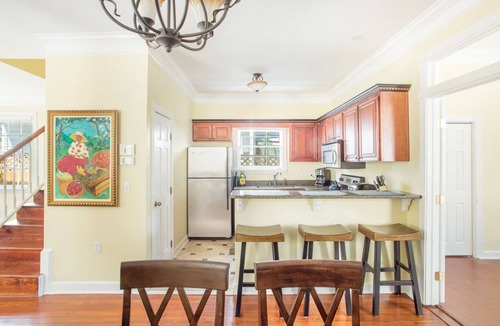 Beach Institute House | Bright Cottage w/Private Veranda, Pet Friendly, Parking by Lucky Savannah