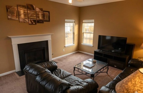 Decatur House | Brilliant 4-bedroom house within minutes from downtown Atlanta and the airport.