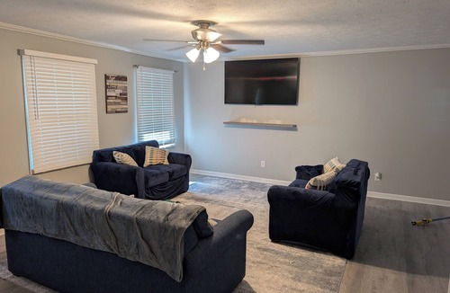 Saks House | Bring the crew to this comfortable 3/2 home minutes from everything in Anniston