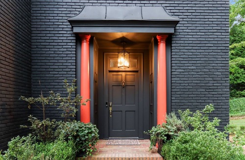 South Tuxedo Park House | Buckhead 4-BDRM,3.5 Bath Cozy house, with Piano. 5mins to The Shops of Buckhead