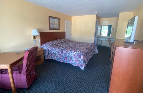 Alma Hotel | Budget inn