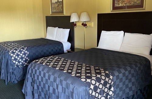 Perdue Hill Hotel | BUDGETINN