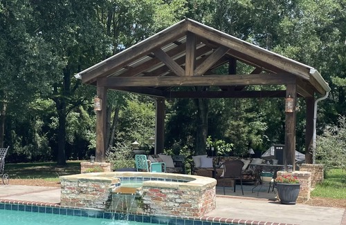 Madison House | Bungalow in the Pines