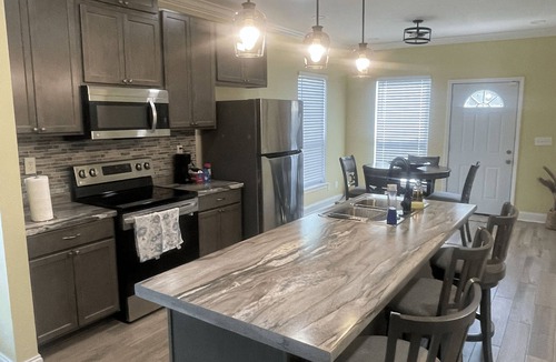 Mid City North House | Business Ready or Game Day; Great location,7mls- LSU ; 3mls-SU; 3mls- BR Airport