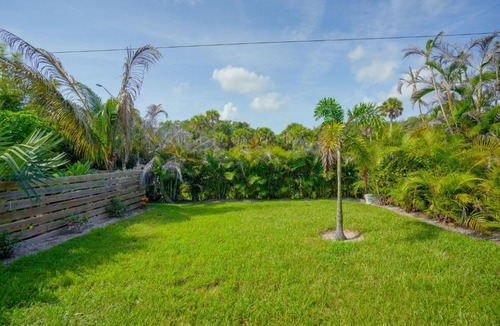 Fort Pierce Shores House | By Fort Pierce Inlet State Park! Condo w/Yard