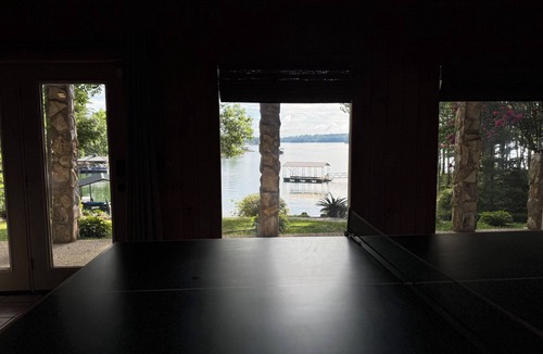 Saxony Forest House | Cabaña del Lago