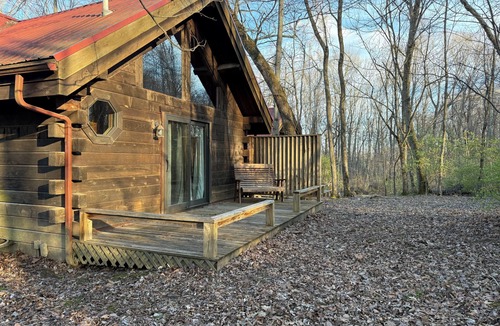 West Union Cabin | Cabin 8 Celebration - Includes a Homemade Country Breakfast!