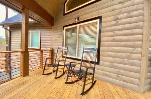Ellijay Cabin | Cabin Ellijay - Great for groups, cozy, private, fully equipped, pet friendly