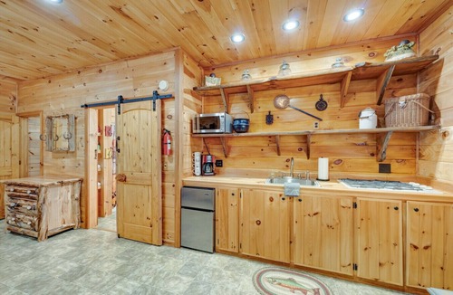 My Mountain Cabin | Cabin in the Blue Ridge mountains on private lake!