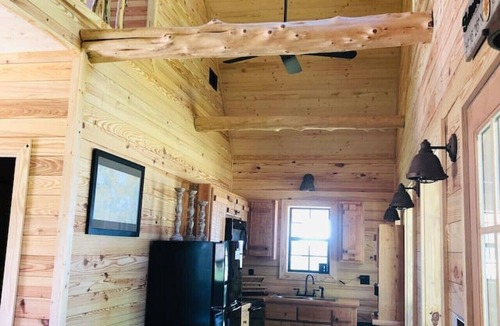 Fulton Cabin | Cabins At Midway, The Looper