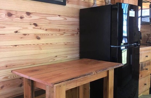 Fulton Cabin | Cabins At Midway, The Looper