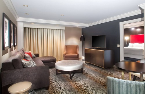 Bridgeport Hotel | Caesars Southern Indiana Hotel & Casino - A Caesars Rewards Destination