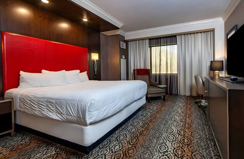 Bridgeport Hotel | Caesars Southern Indiana Hotel & Casino - A Caesars Rewards Destination