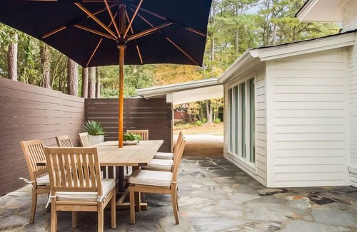 Atlanta Apartment | California Zen by Atlanta Luxury Rentals
