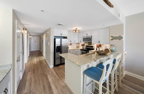 Panama City Beach Condo | Calypso 908W Renovated Gulf-Front Escape