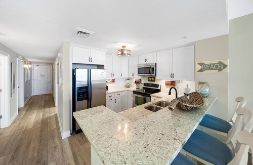 Panama City Beach Condo | Calypso 908W Renovated Gulf-Front Escape
