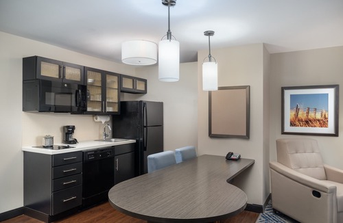 Gonzales Hotel | Candlewood Suites Gonzales - Baton Rouge Area by IHG