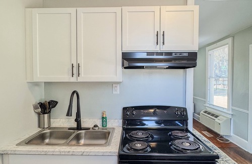 Beaufort Cottage | Cardinal Cottage - Sleeps 4
