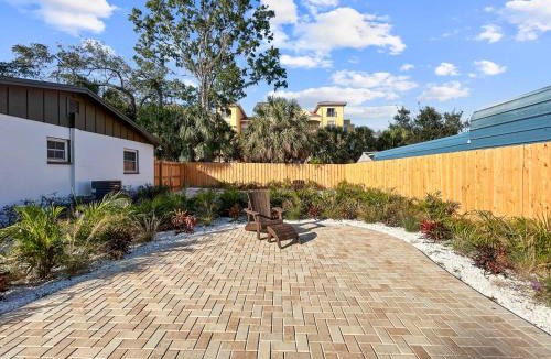 Port Tampa City House | Casa De Campo Duplex Retreat