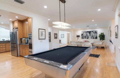 East Fort Lauderdale Villa | Casa del Sol is a refined retreat near the Galleria Mall, beach, & restaurants